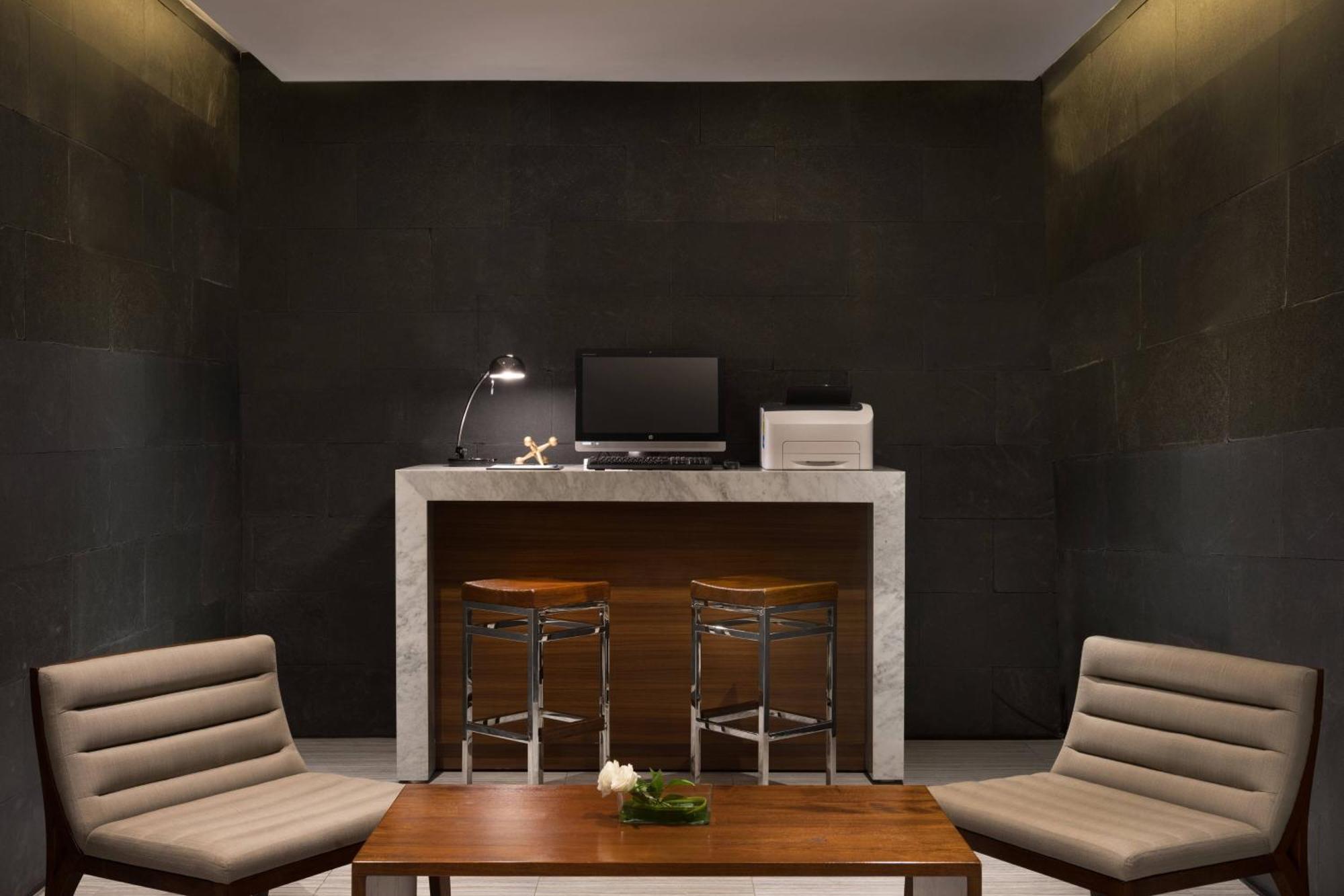 Four Points By Sheraton Jakarta Thamrin Exteriör bild